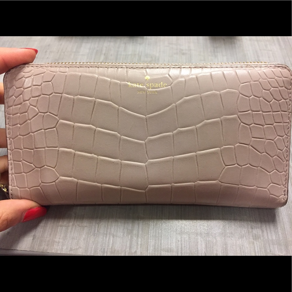 Kate Spade Tan/Nude Wallet