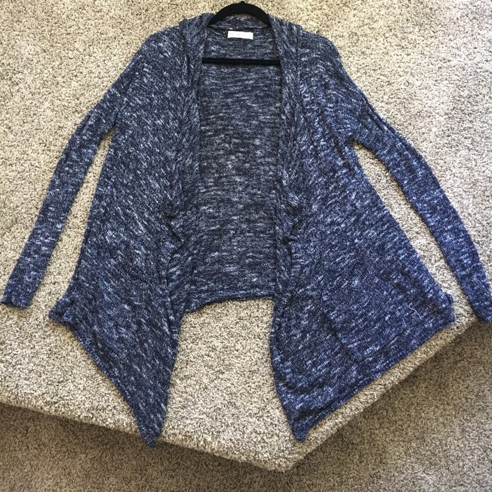 Abercrombie and Fitch Cardigan (Size XS-S)