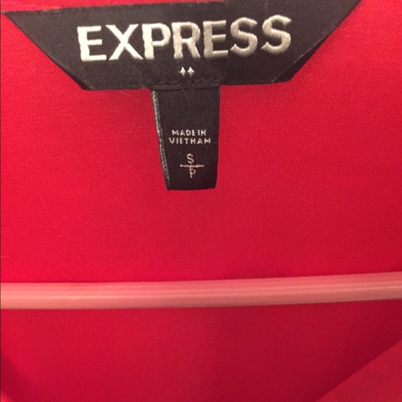 Express red blouse - Picture 2 of 2