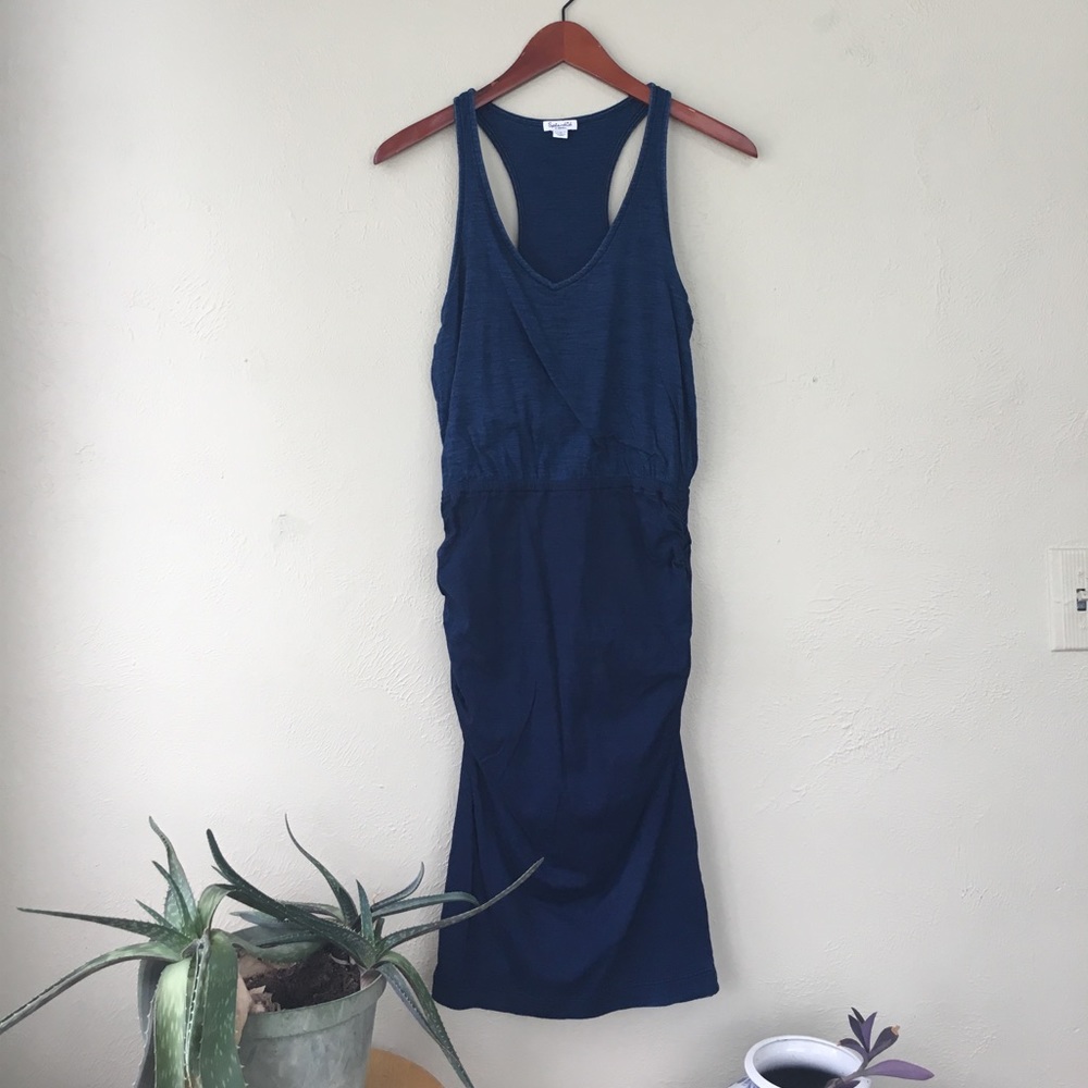 Splendid simple navy racerback dress