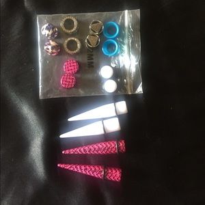 Size 12 mm tapper and plug lot