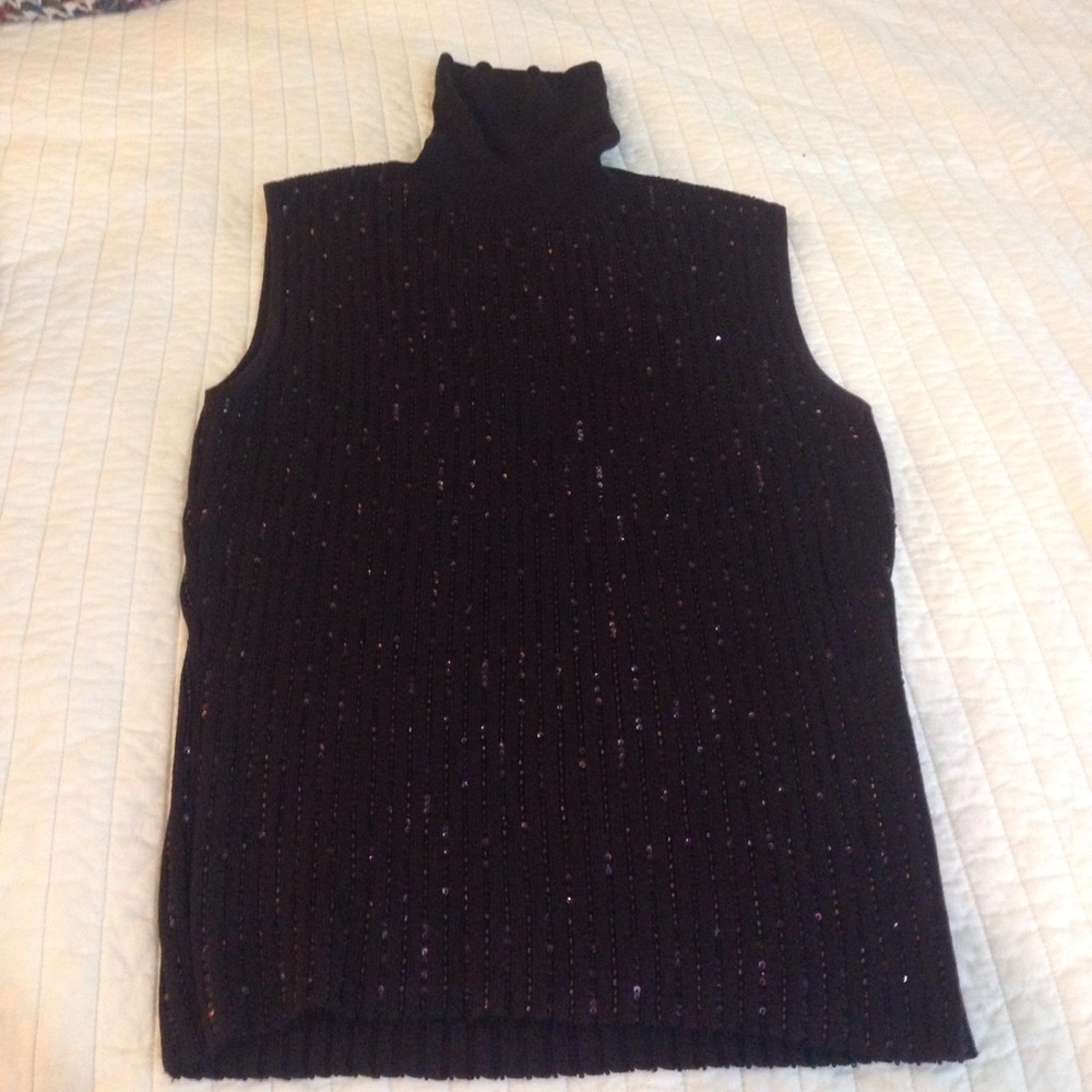 Sequined sleeveless sweater shirt