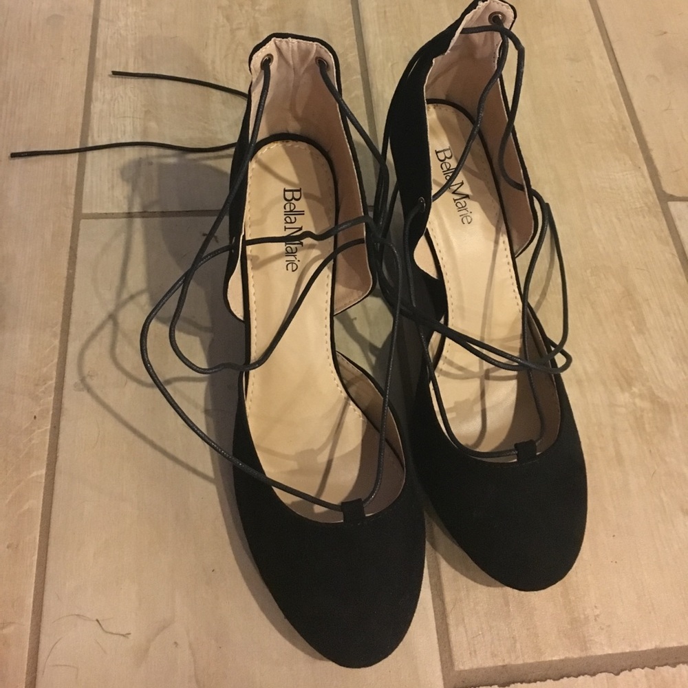 Black lace up closed toe wedges