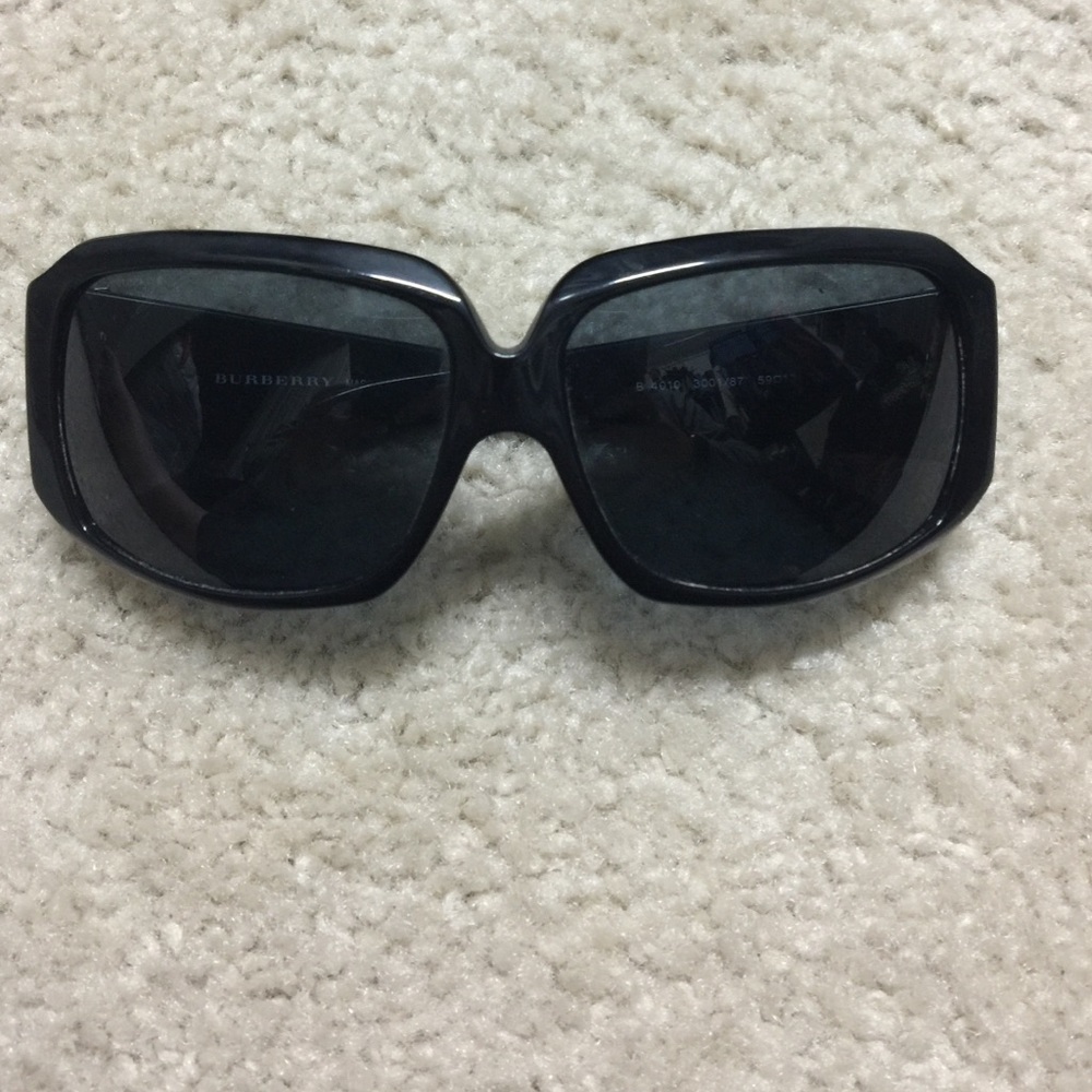 ‼️Reduced‼️ Authentic Burberry Sunglasses