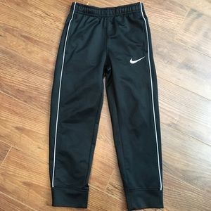 Boys size 5 Nike Joggers!