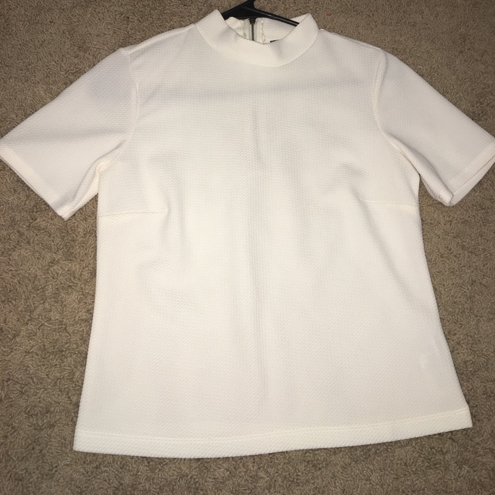 Forever 21 semi-crop top