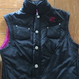 Nike vest size S