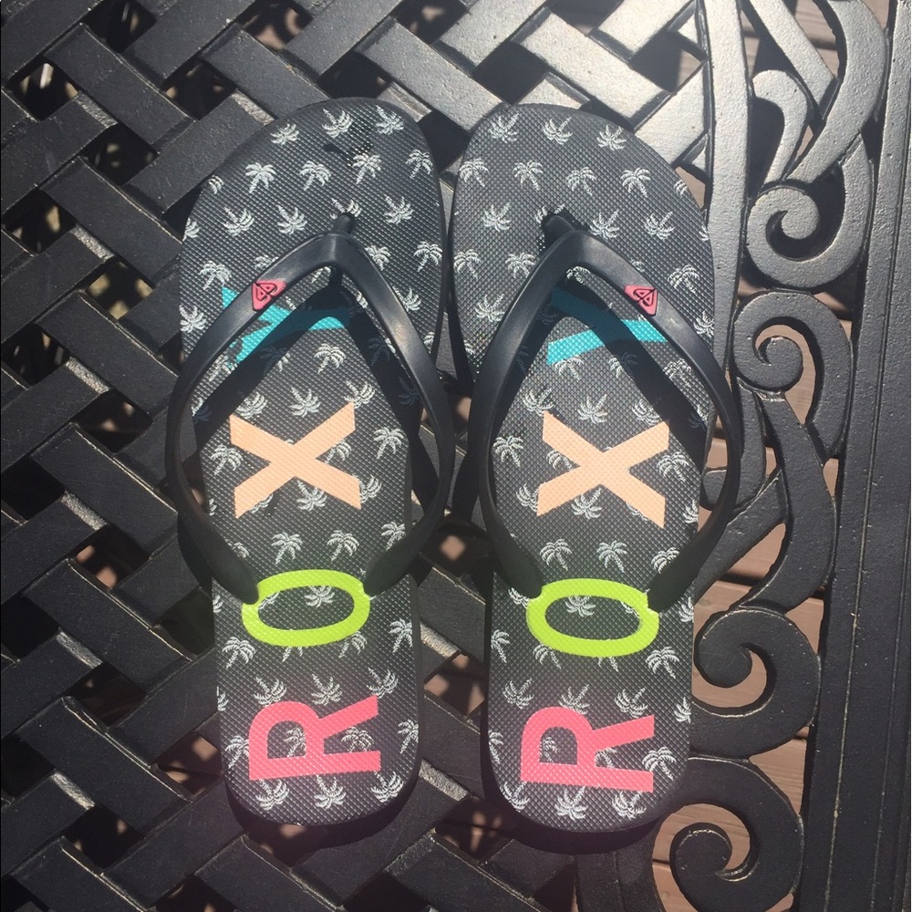 Roxy flip flops!