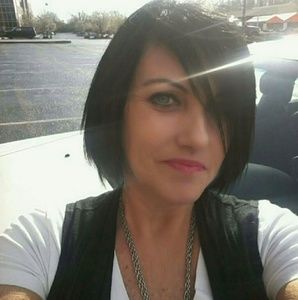 Meet your Posher, Hope