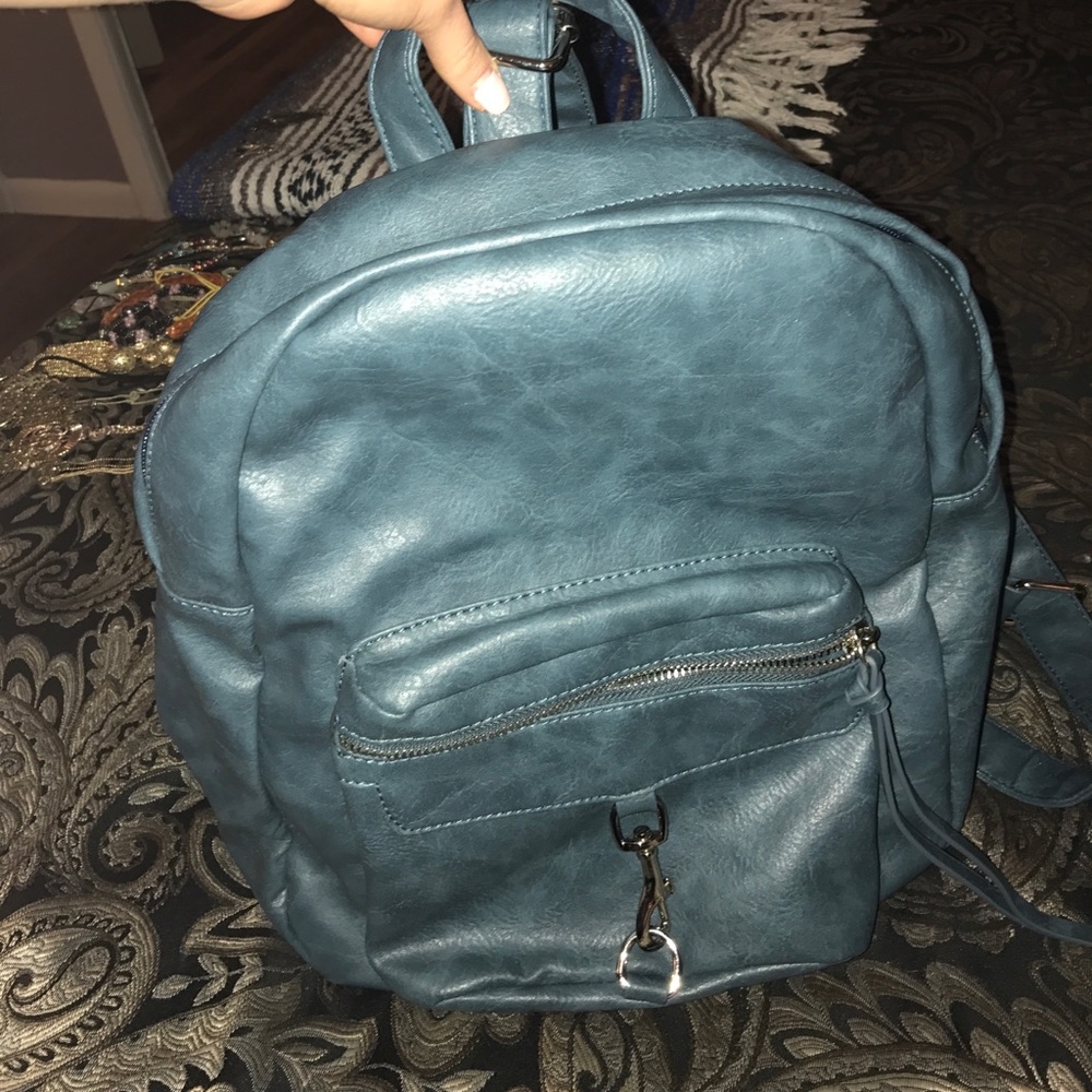 Backpack - Picture 1 of 3