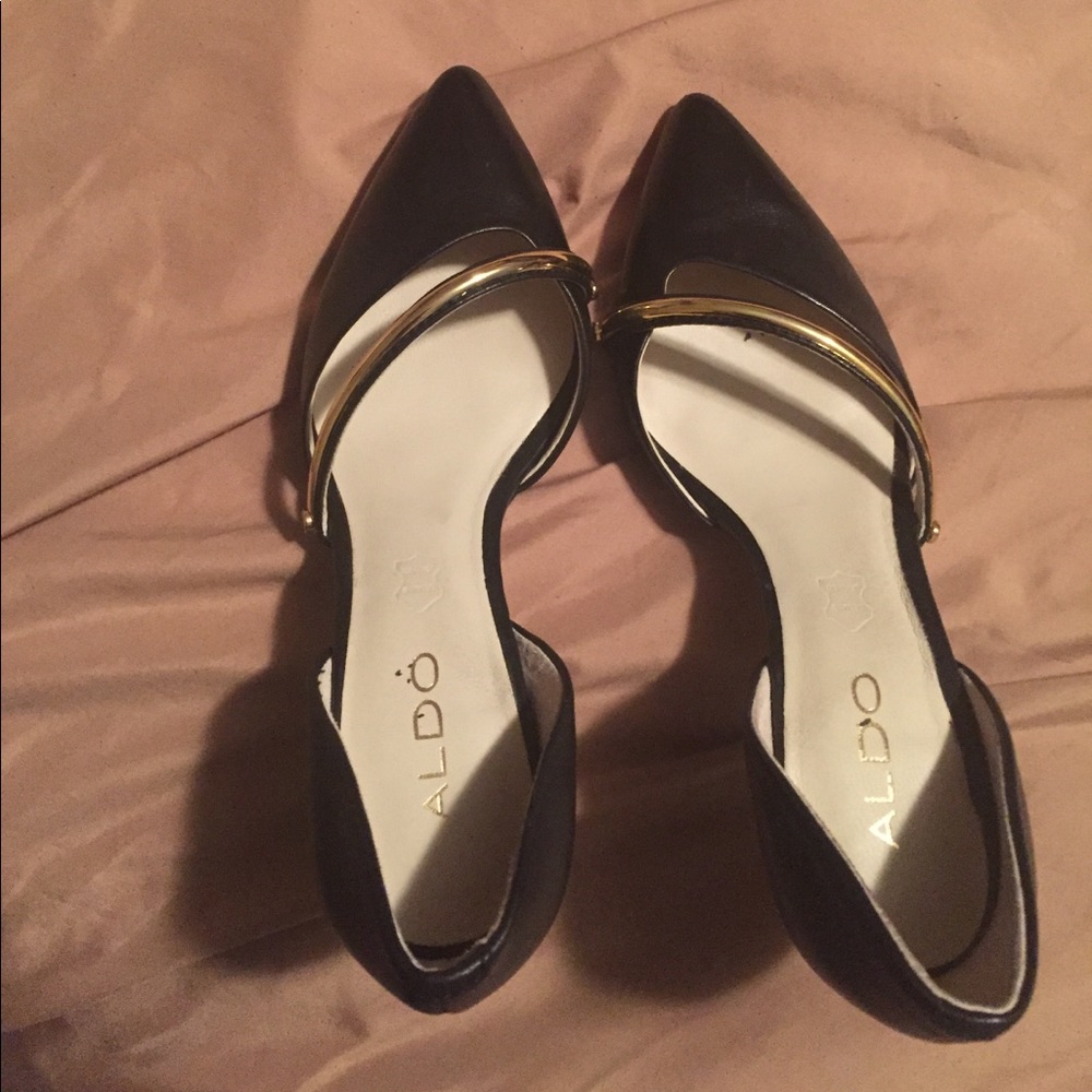 Beautiful casual/professional 3inch  high heels