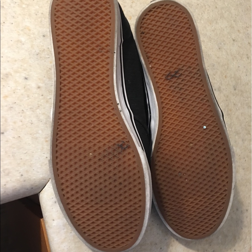 Vans - Picture 4 of 4