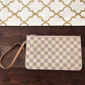 Rare Pink - Louis Vuitton Damier Azure Clutch