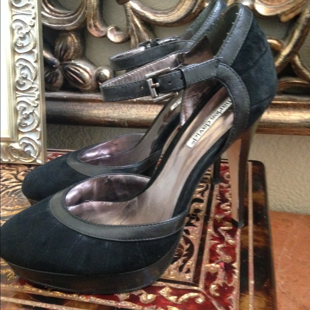 Charles David black velvet pumps