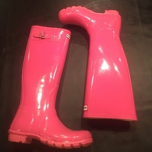 Hunter hot pink rain boots