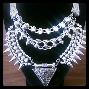 Fierce af statement necklace