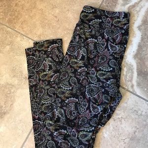 Paisley Lularoe TC leggings