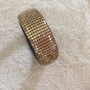 Gold Bracelet shimmered Beauty!