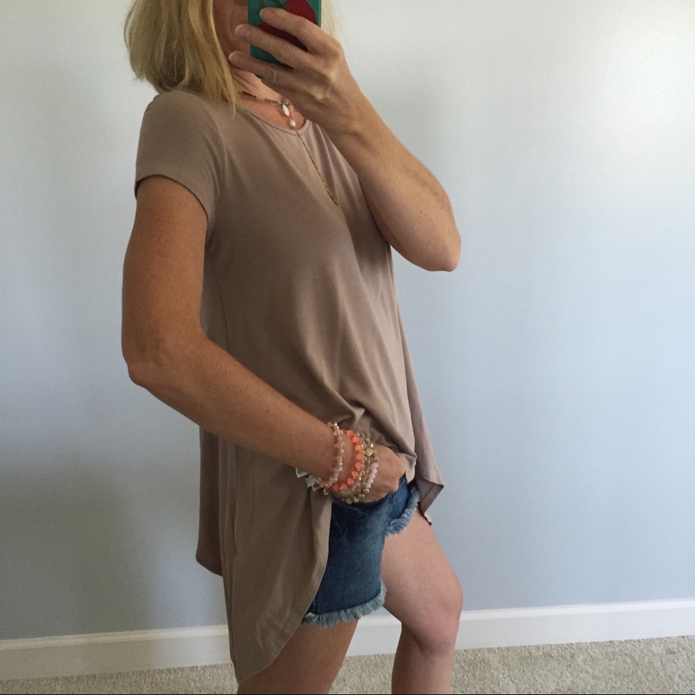 ❤️1 SMALL❤️Taupe Color Short Sleeve Tunic Top - Picture 3 of 6