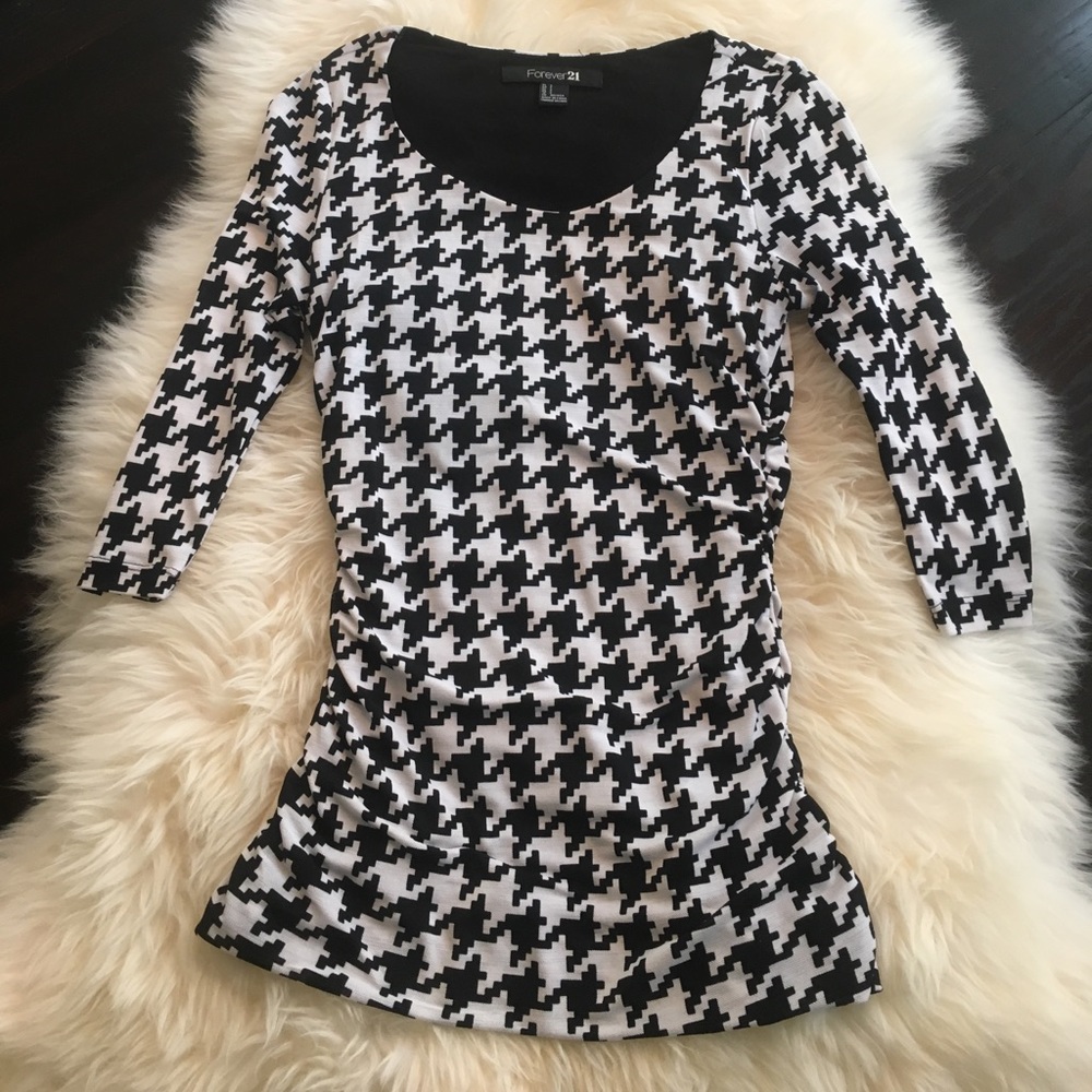 Houndstooth top