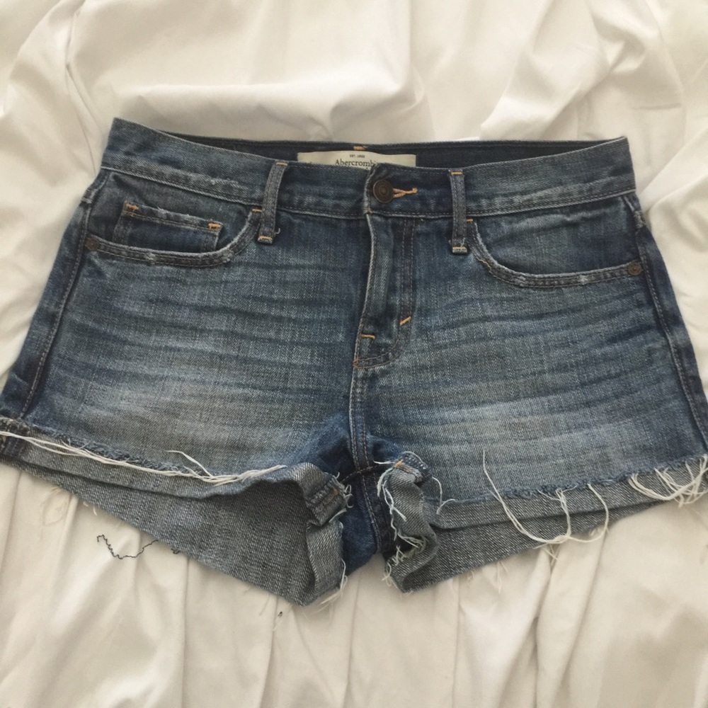 New condition Abercrombie and Fitch Jean shorts