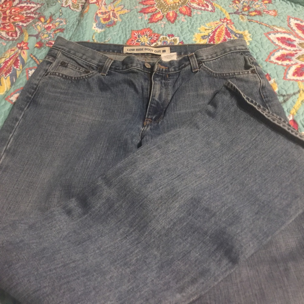 Gap low rise boot cut 12 regular