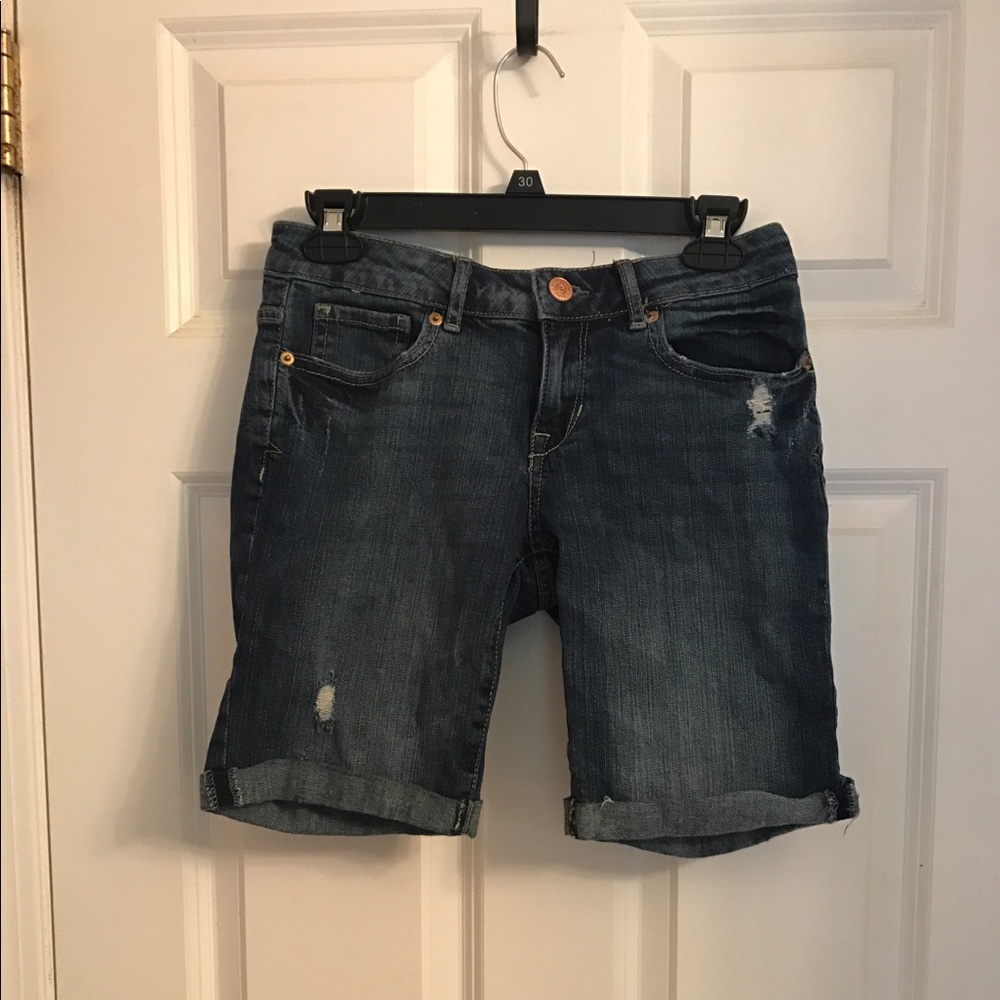 Aeropostale Bermuda Shorts Size 4