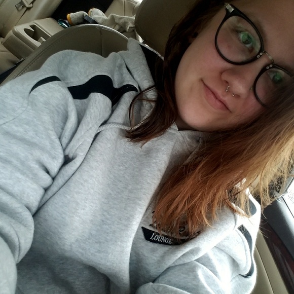 Meet your Posher, Brianna - Picture 1 of 1