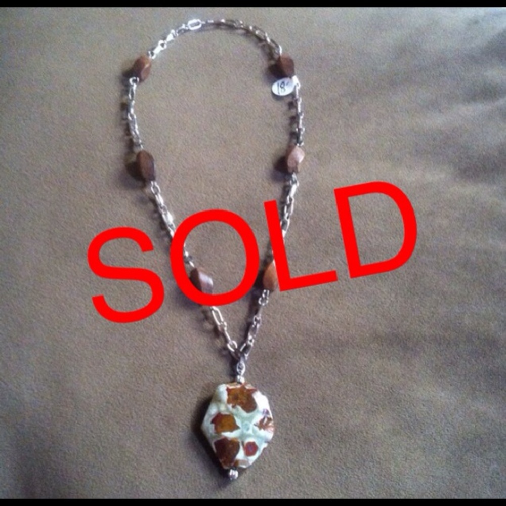 Pretty GENUINE stone necklace
