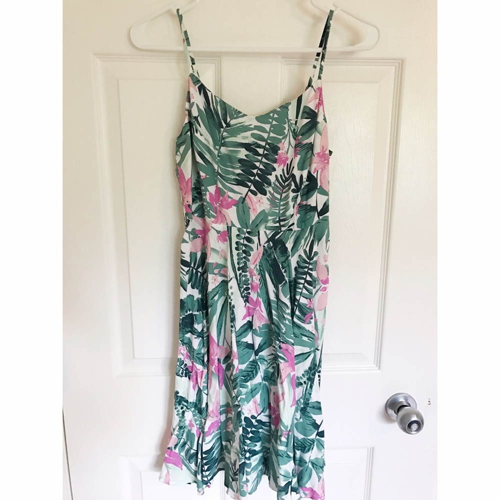 Old Navy Palm Print Dress