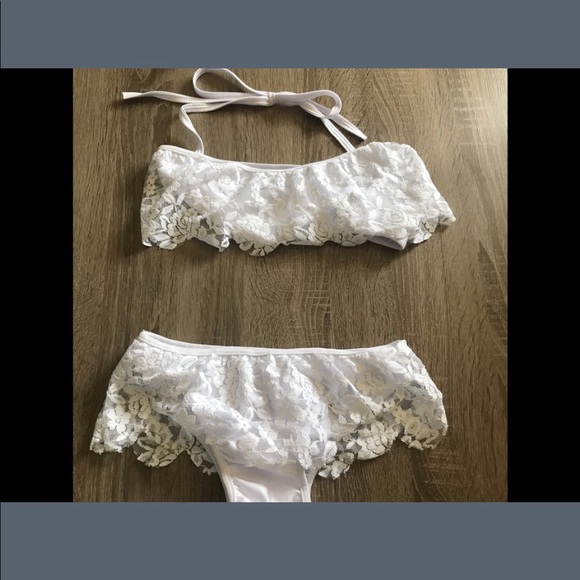 🎁NEW🎁 cute white lace bikini - Picture 3 of 3