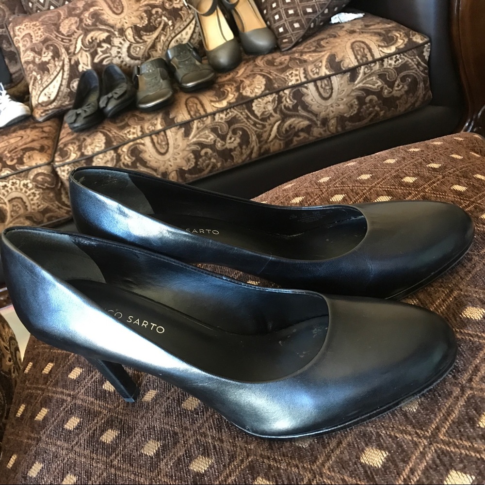 Black leather Franco Sarto heels