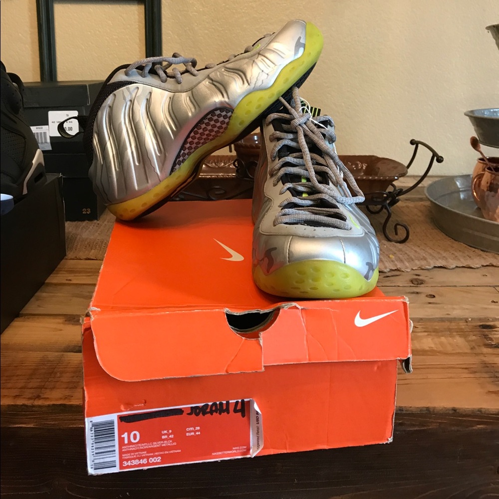Metallic Camo Foams - Picture 1 of 1