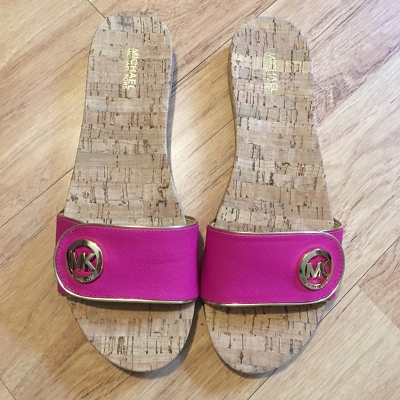 MICHAEL Michael Kors Shoes - NWOT Michael Michael Kors sandals✨
