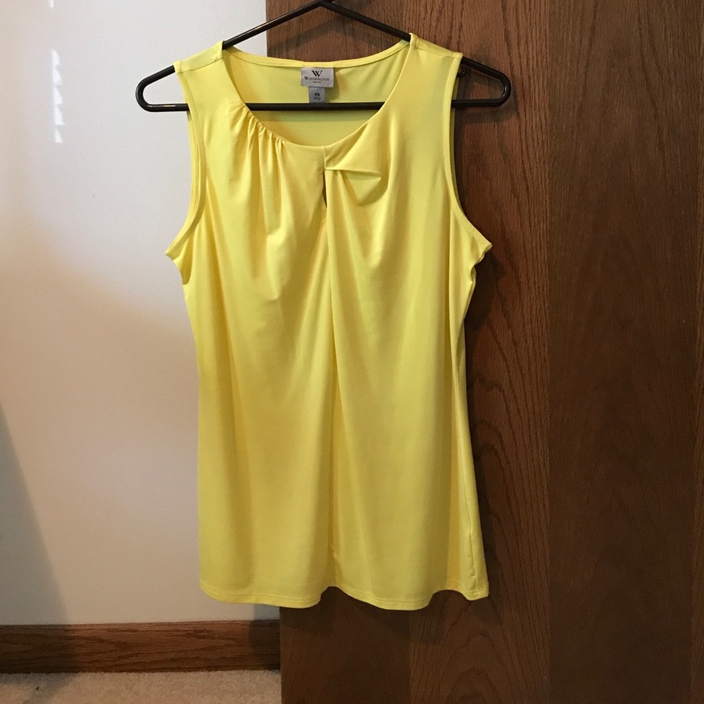 Sleeveless blouse