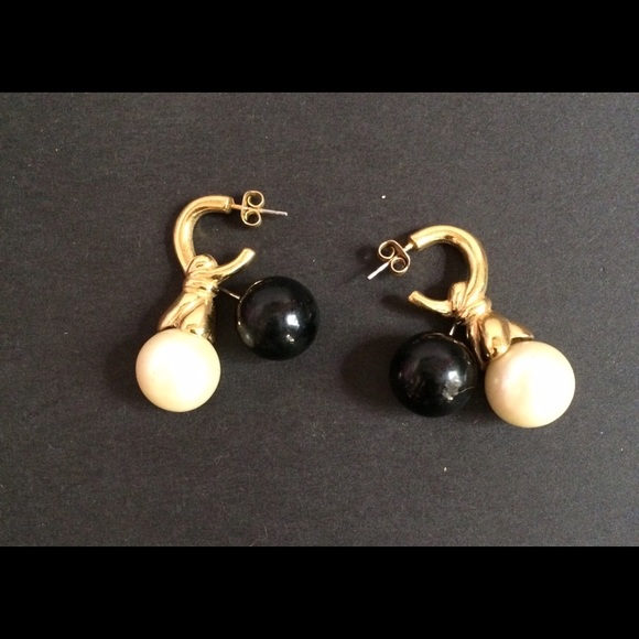 Necklace w/interchangeable Earrings. - Picture 5 of 7