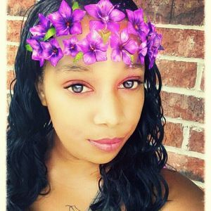 Meet your Posher, Leanna