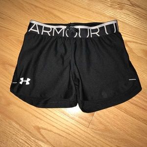 Under armour black shorts
