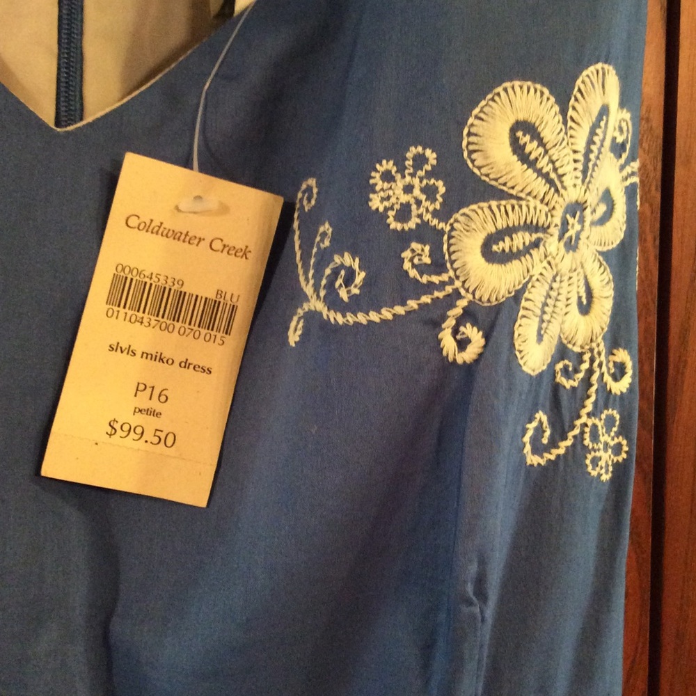 ππHPππBlue dress with white embroidery. SZ 16P - Picture 7 of 7
