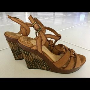 Gianni Bini wedge sandal