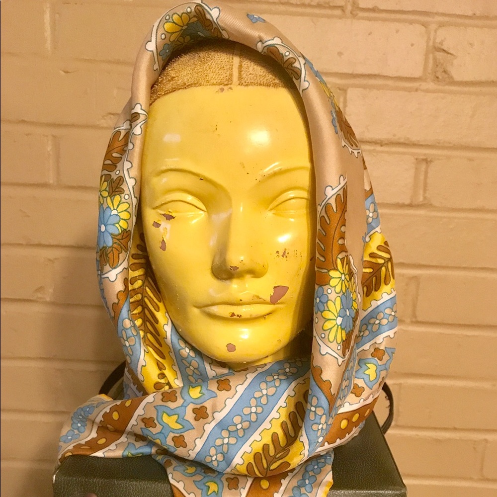 Beautiful Vintage Boho Vera Floral & Paisley Scarf