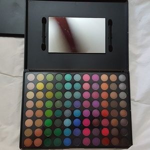 Coastal Scents 88 original eyeshadow palette