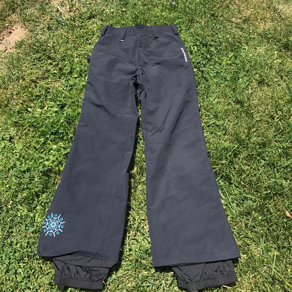 Snowboard pants