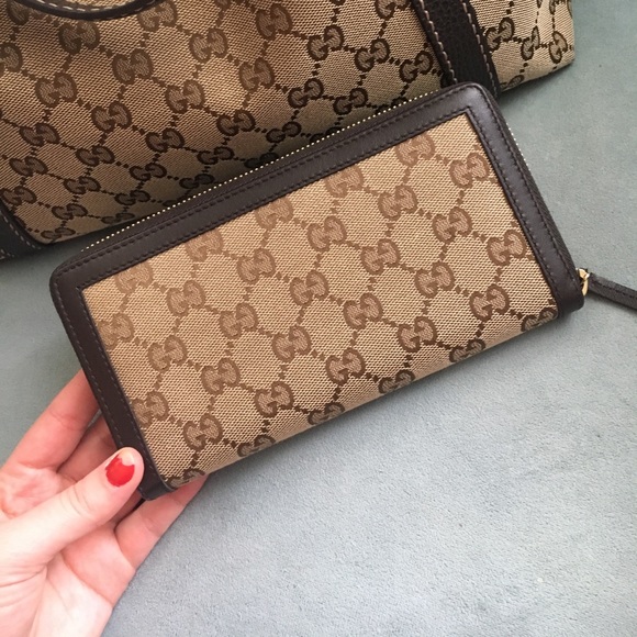 Authentic Gucci wallet - Picture 2 of 5