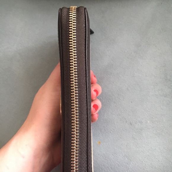 Authentic Gucci wallet - Picture 3 of 5