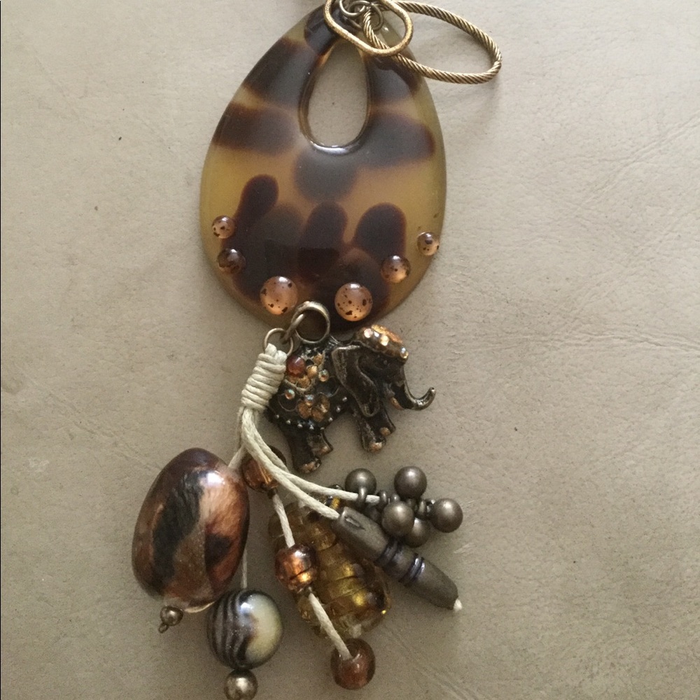 Safari style necklace