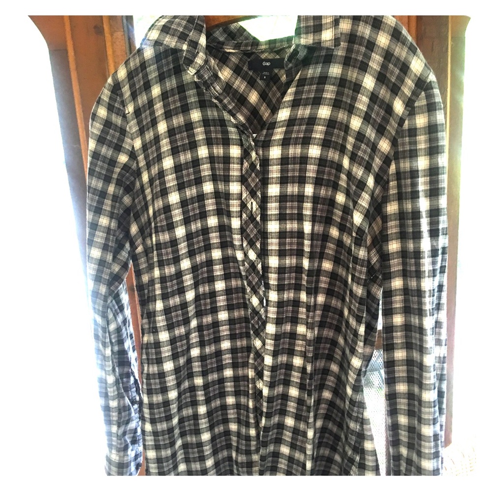 Classic Gap plaid flannel.