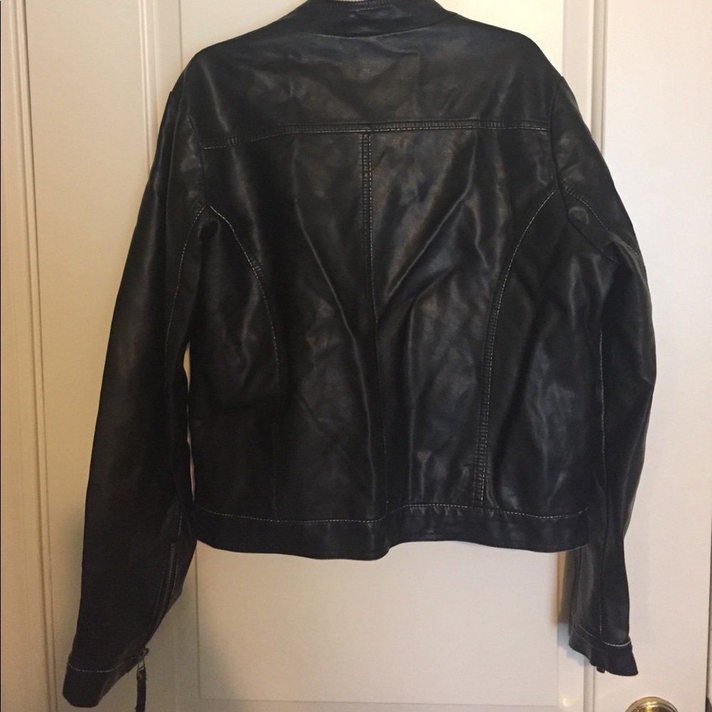 Leather jacket - Picture 3 of 4