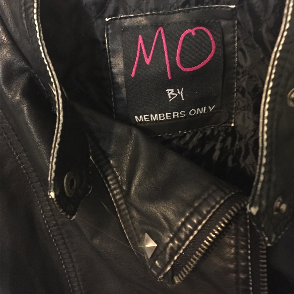 Leather jacket - Picture 4 of 4