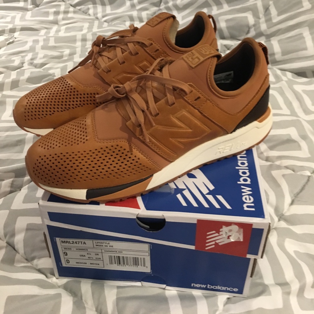 New Balance 247 Sneaker